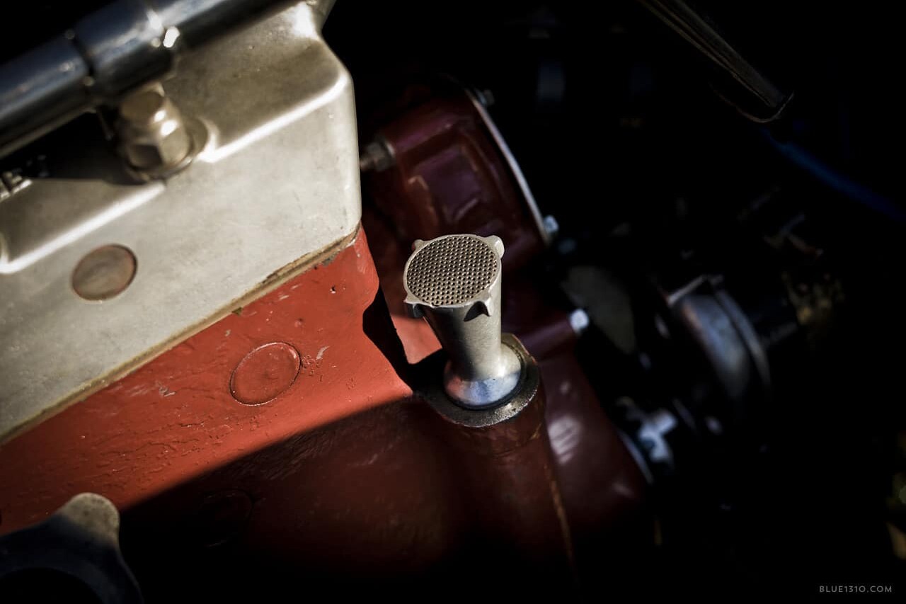 automobile-voiture-photographe-photo-reportage-Blue1310-agence-de-communication-branding-graphiste-annecy-paris-geneve