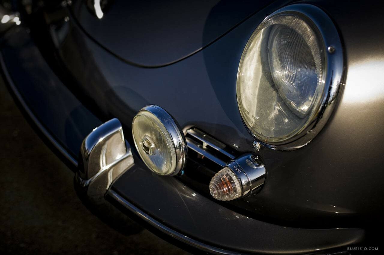 automobile-voiture-photographe-photo-reportage-Blue1310-agence-de-communication-branding-graphiste-annecy-paris-geneve