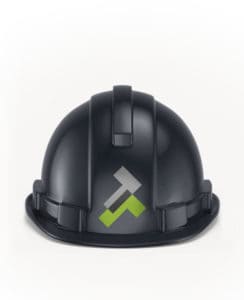 Casque de chantier vert et logo de l'entreprise Tecam BTP - identité visuelle création de marque logo - agence Blue1310 Annecy