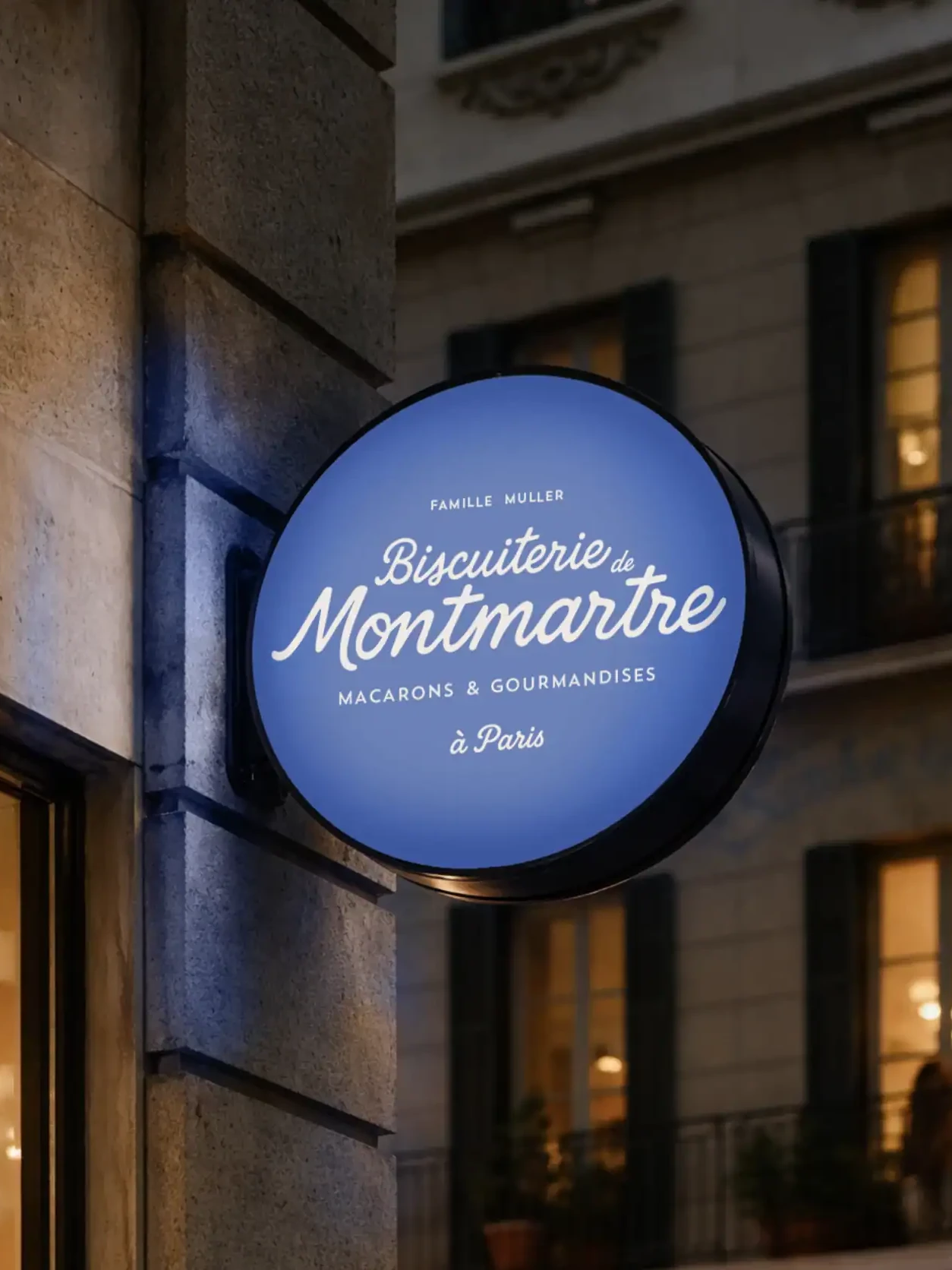 Enseigne Biscuiterie de Montmartre, identité visuelle pour une marque parisienne de macarons et gourmandises par Blue1310