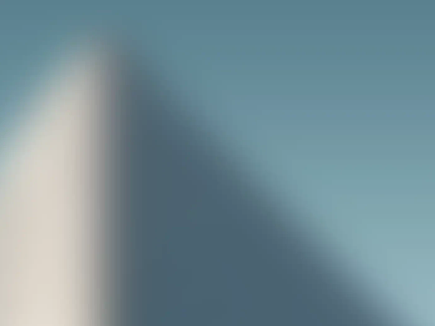 Illustration abstraite évoquant le branding comme outil de compétitivité, la valeur perçue et l’alignement de marque pour Blue1310.